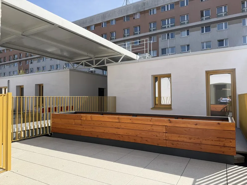 Einzigartige 4-Zimmer-Wohnung mit Dachterrasse in Mitte — photo 1